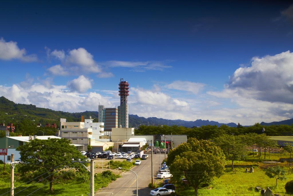 草莓牛奶台東民宿可洽包棟 Bed & Breakfast Taitung Exterior photo