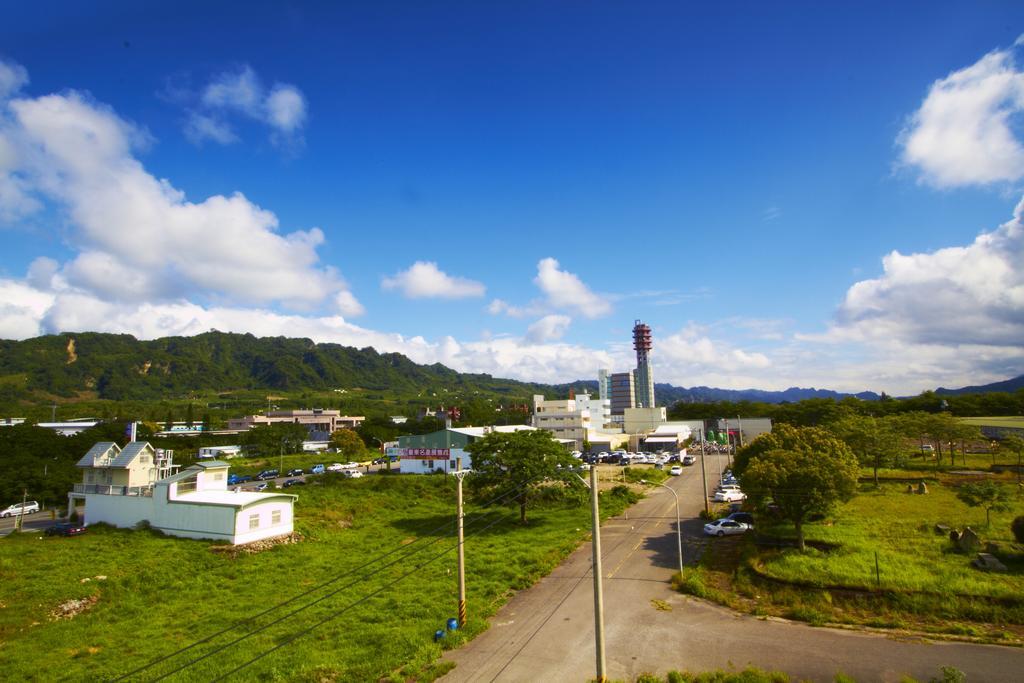 草莓牛奶台東民宿可洽包棟 Bed & Breakfast Taitung Exterior photo